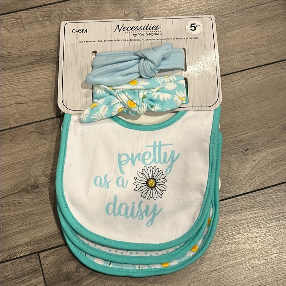 🆕 NWT Baby Bib and Headband five-piece Set 0-6 months
